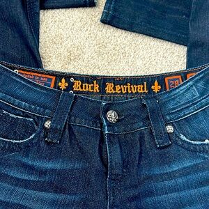 Women’s Rock Revival Debbie Skinny Jeans